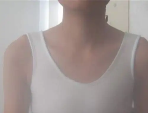 13岁女生的胸反育正常吗 - 百度宝宝知道