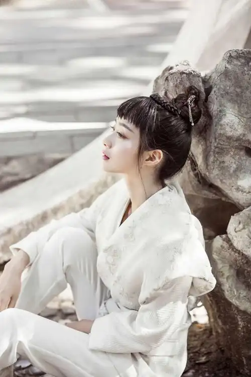 满江红梦工厂_随性别致系列之侠女风造型