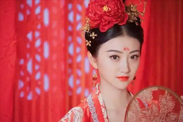 十位经典红衣古装女神,刘亦菲,热巴,赵丽颖,刘诗诗榜上有名