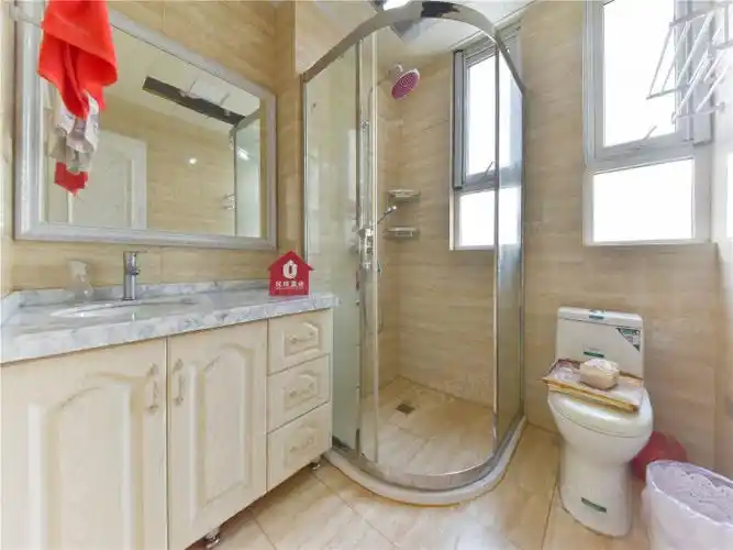 融创熙园三期4室2厅2卫近江南大学太高华莱乌