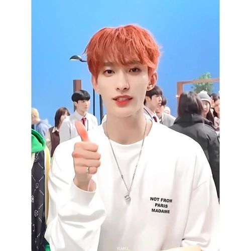 seventeen李硕珉 同款bss白色长袖t恤女韩版宽松2023春季卫衣薄款