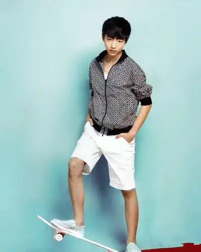 【图】李佳宁个人资料年龄大揭秘 队长王俊凯女友李佳宁真相