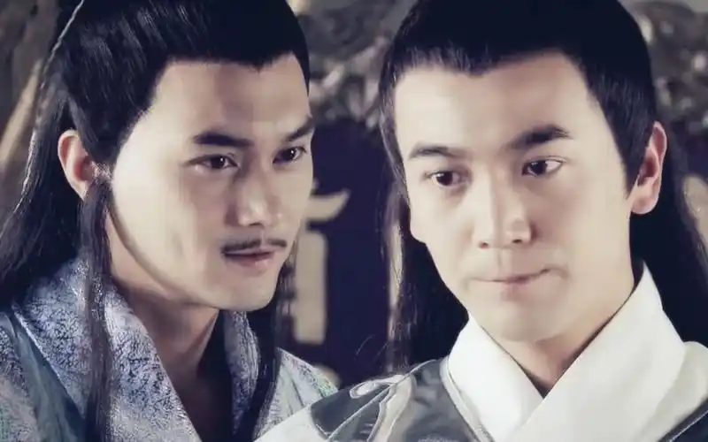 (张智霖饰演陆小凤与张智尧饰演的花满楼,因颇为还原,被奉为经典)1976