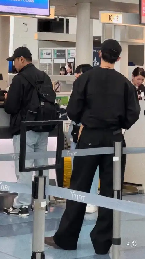 11.02| 东京7615一些走路和背影#吴磊电影草木人间