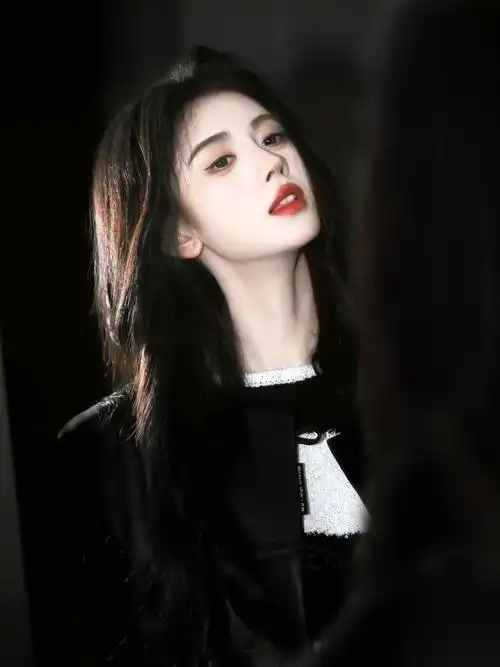 #鞠婧祎微醺车厘子妆#