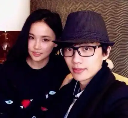 黄龄男朋友是谁,她和许嵩在一起过吗?