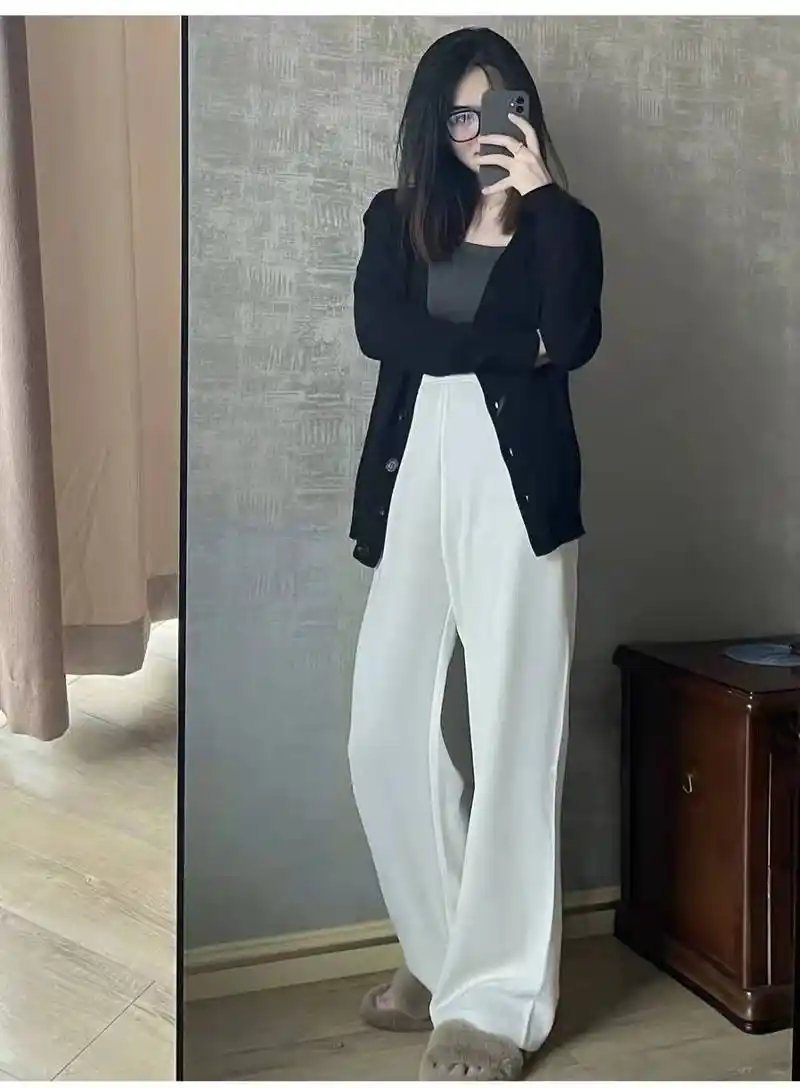 白色阔腿裤怎么搭配上衣和鞋子图片