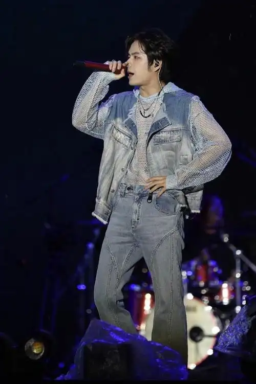 张颜齐音乐节舞台