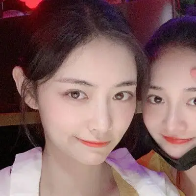 鞠婧祎许佳琪周洁琼