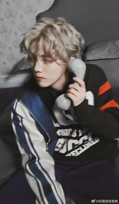 十个勤天 鹿晗光荣之路