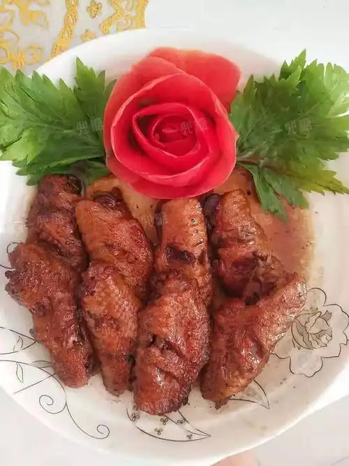 视频教学,一步一步教你几百道菜,还有营养搭配,高端摆盘的月子餐课程