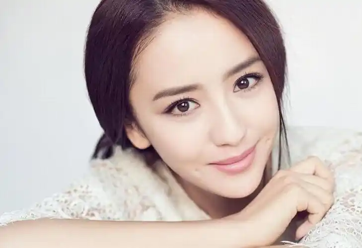 佟丽娅最新写真 文艺森女沉静优雅