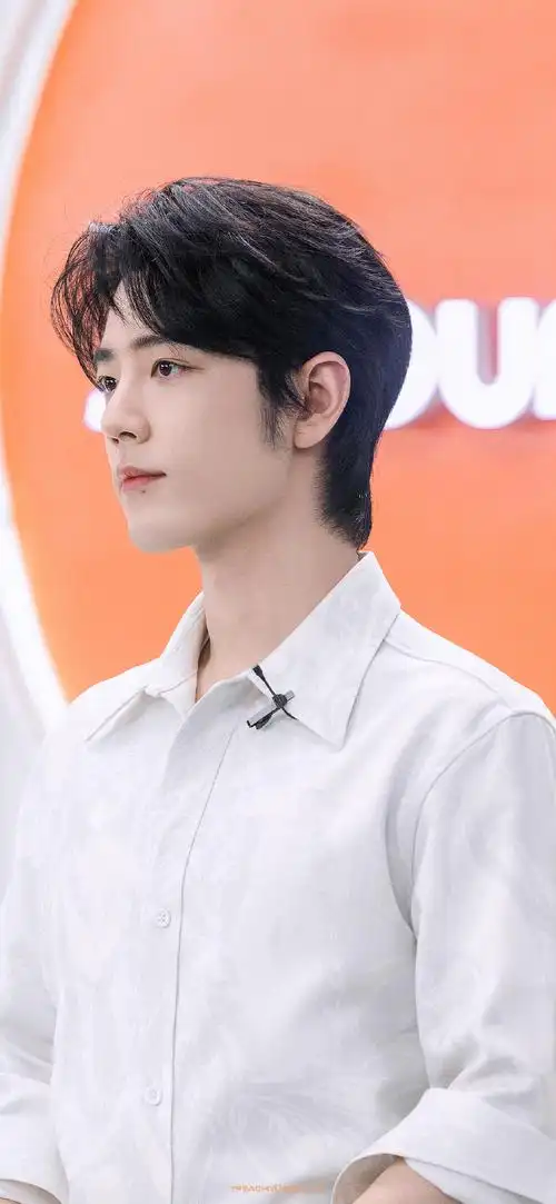 肖战#壁纸 | 清冷学长 vs 阳光学弟