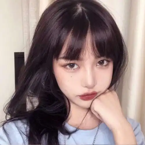 乔:开学季黑发系女头 要相信 一切所期待的 都会如期而至.