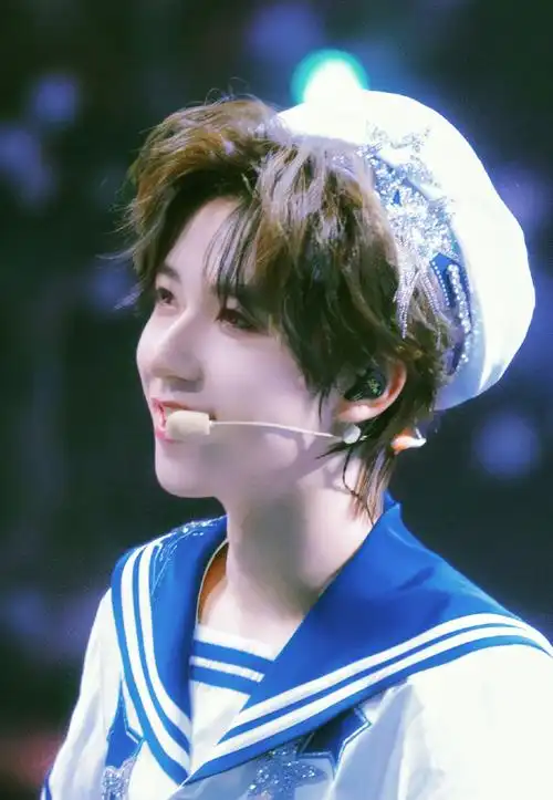 超话星愿池##贺峻霖 二十弈梦鸿鹄万里