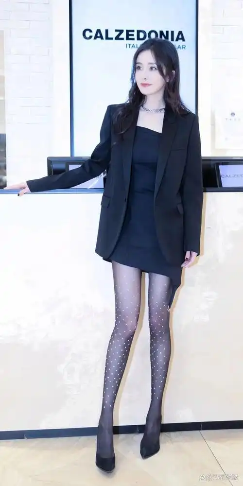 「杨幂经典造型」美腿黑丝,高级魅惑!