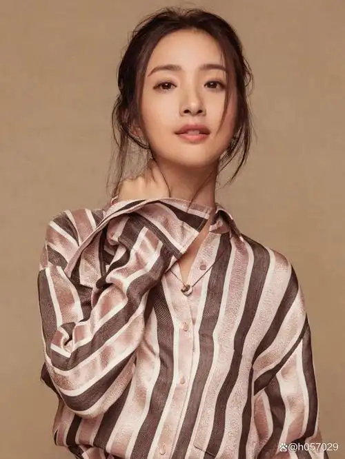 《林依晨称母亲一直想让自己退出娱乐圈》