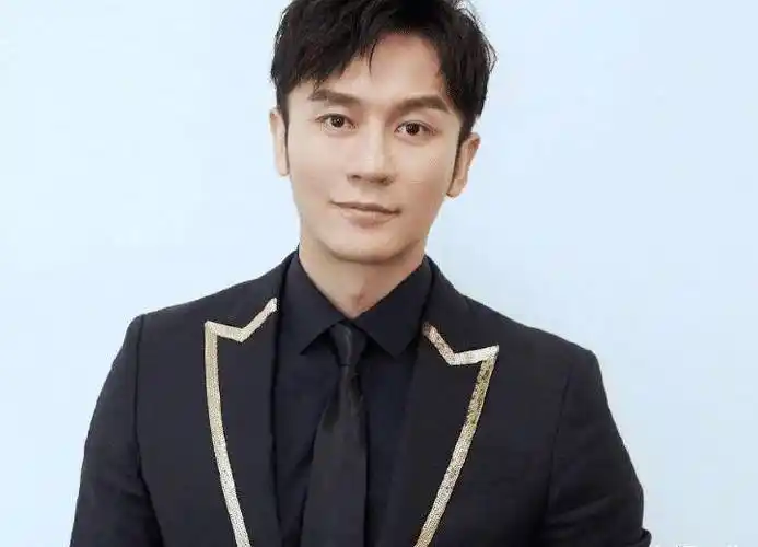 《奔跑吧》官宣后,李晨又给大家带来喜讯啦!看完内容:粉丝连忙道恭喜.