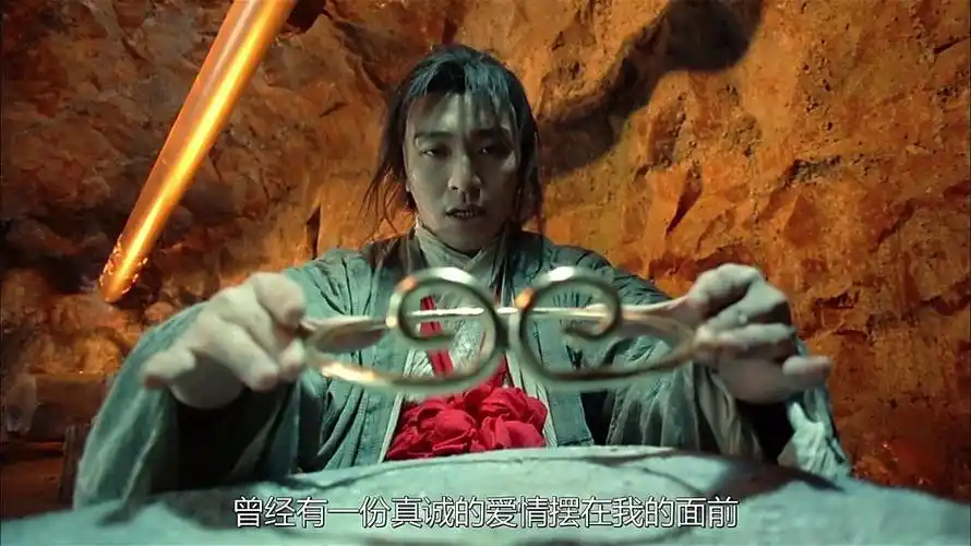 舍生取义"生亦何欢,死亦何苦",至尊宝是留恋紫霞的,毕竟感情是无法