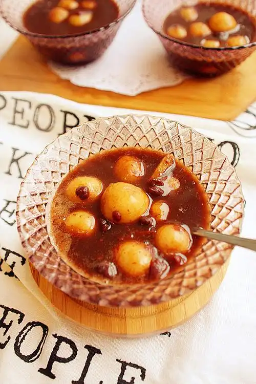 耶达达做的红糖白丸子