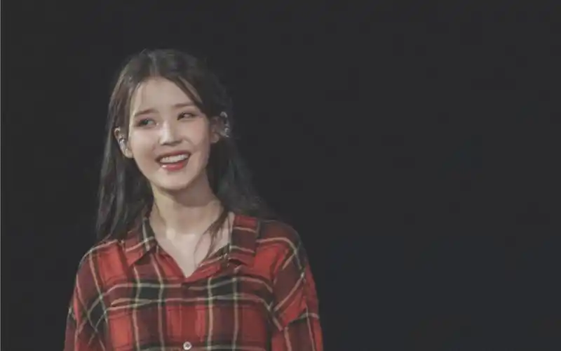 李知恩蚕室演唱会《lilac》女声应援