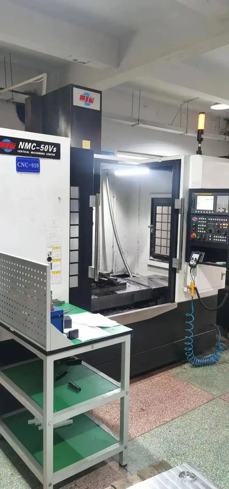 数控加工中心.#cnc加工中心 #精密制造 仓库刚到同款3台 - 抖音