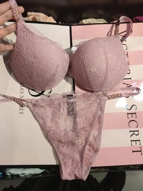 维多利亚的秘密文胸特价279