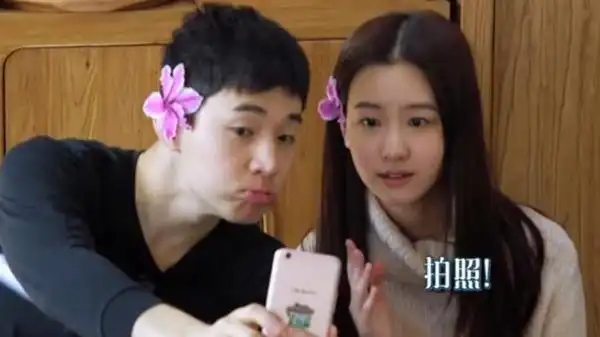 henry的撩妹功力可不一般,对女生很细心的他,相信在《如果爱》中能够