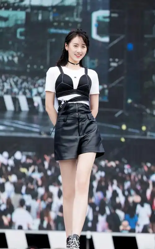 袁冰妍性感 第1页