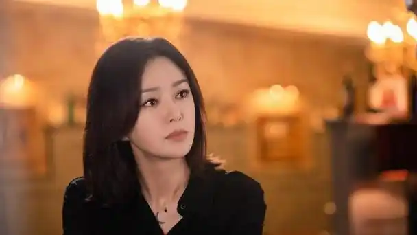 内娱绿茶鼻祖秦岚44岁人设崩塌全毁在了一张嘴上