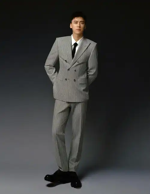 2020《ellemen》九月刊@李易峰(541原来出自这个杂志)#峰回路转冲冲