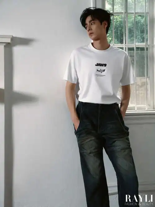 瑞丽服饰美容##胡一天春日漫步大片