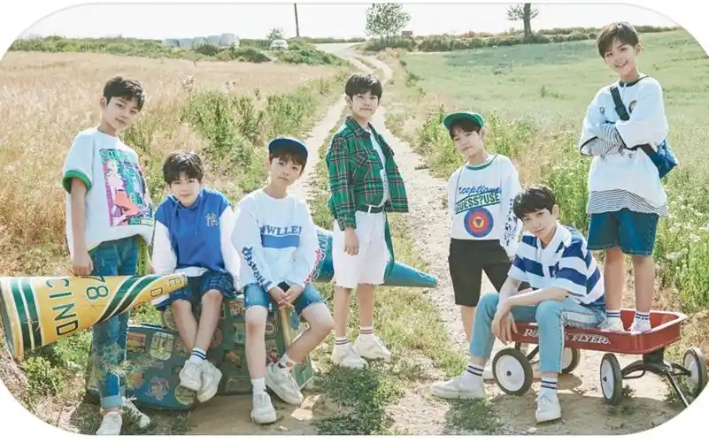 yhboys 组合 《前方的世界》练习室版 舞蹈手部教程 (粗略版,非专业)