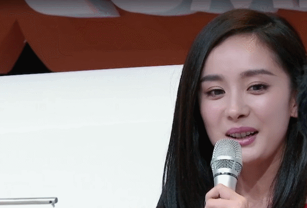 杨幂gif发布会gif现声gif转头gif