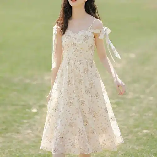 小清新甜美仙女超仙初恋裙法式碎花吊带连衣裙女夏2021年新中长裙