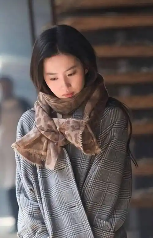 《三生三世十里桃花》2017年上映 刘亦菲饰演白浅, 司音, 素素《花