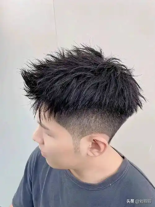 男发剪来剪去,最帅还是飞机头,清爽还有型