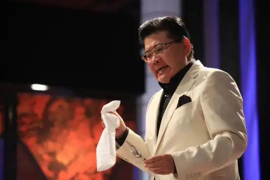 曹可凡吃大肠如愿以肠