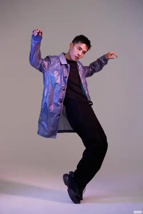 洪尧,许凯回应与白鹿恋情