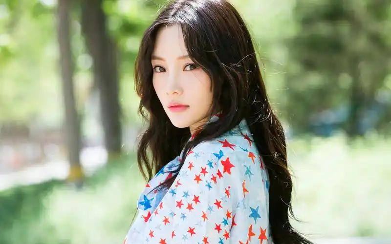 美女明星李小璐写真高清桌面壁纸