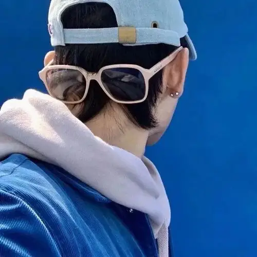 一组超赞的男女头像请签收