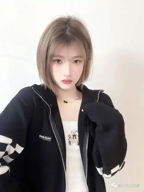 2022初春超a"一刀切"短发,真的爱了!_发型_脸型_显得