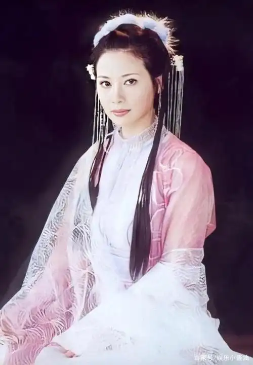 凤在江湖邓英扮相.