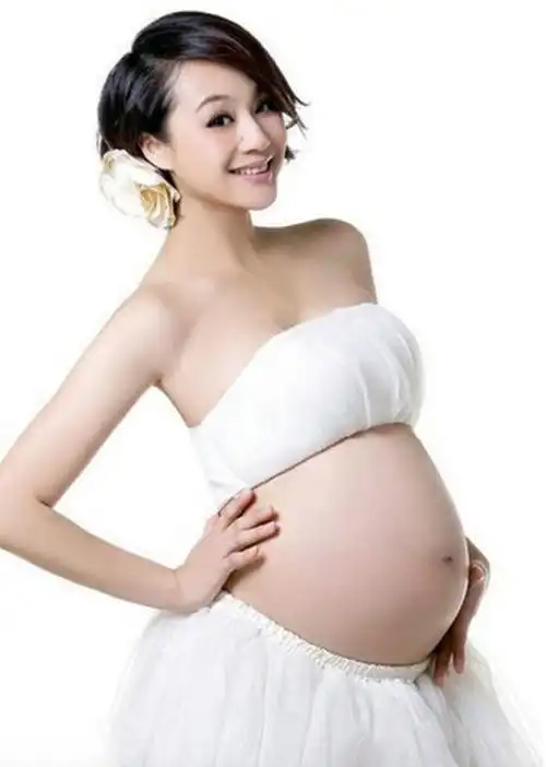 盘点11位女神明星怀上孩子的孕照,哪一位惊艳到了你?_网易订阅