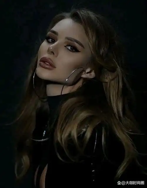 lika andreeva是一位在instagram上赢得了庞大粉丝群的模特.