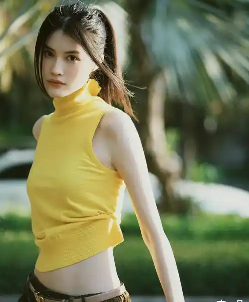 37岁陈伟霆与超模何穗分手,昔日甜蜜合影曝光,更多生活细节被扒_低调