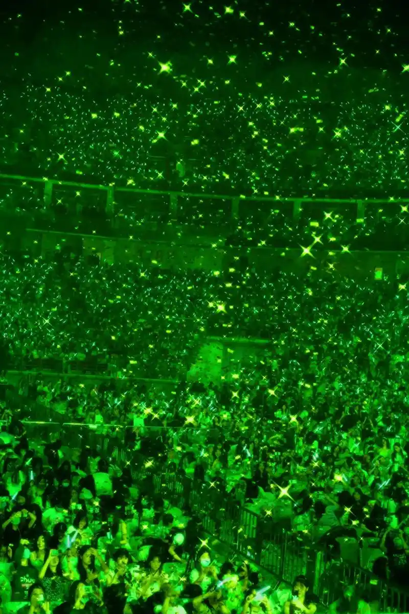 好美的绿海啊!#王源客厅狂欢巡回演唱会