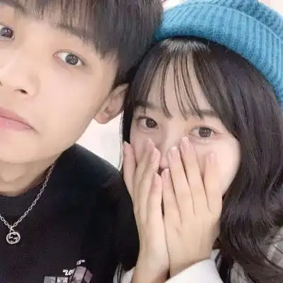 微信真人情头一对两张 双人 甜蜜 恩爱_情侣头像_美头网