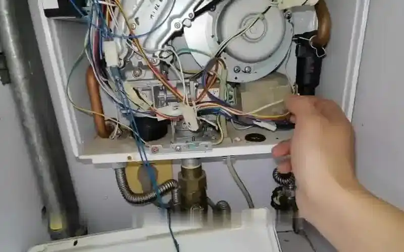 德国威能热水器故障代码f199!