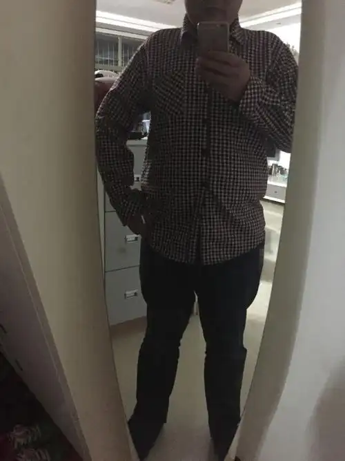 男生身高167 体重68公斤,上身偏胖,乳房有点凸.穿哪种类型衣服好?